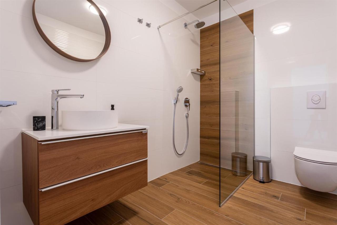 Villa Manhattan Dobrinj Ngoại thất bức ảnh