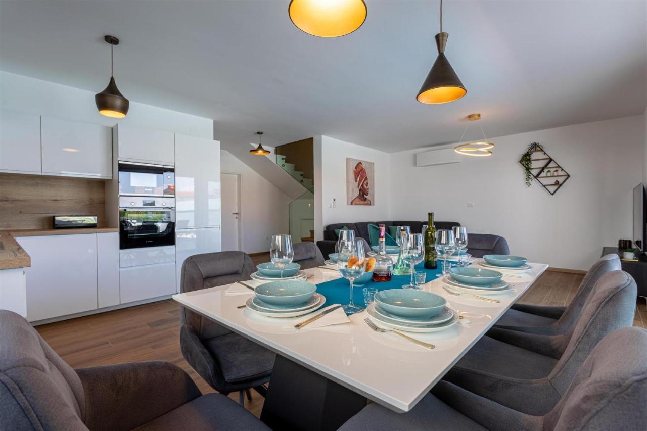 Villa Manhattan Dobrinj Ngoại thất bức ảnh
