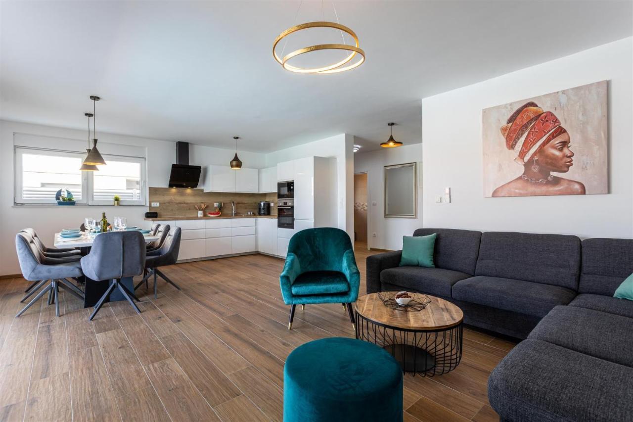 Villa Manhattan Dobrinj Ngoại thất bức ảnh