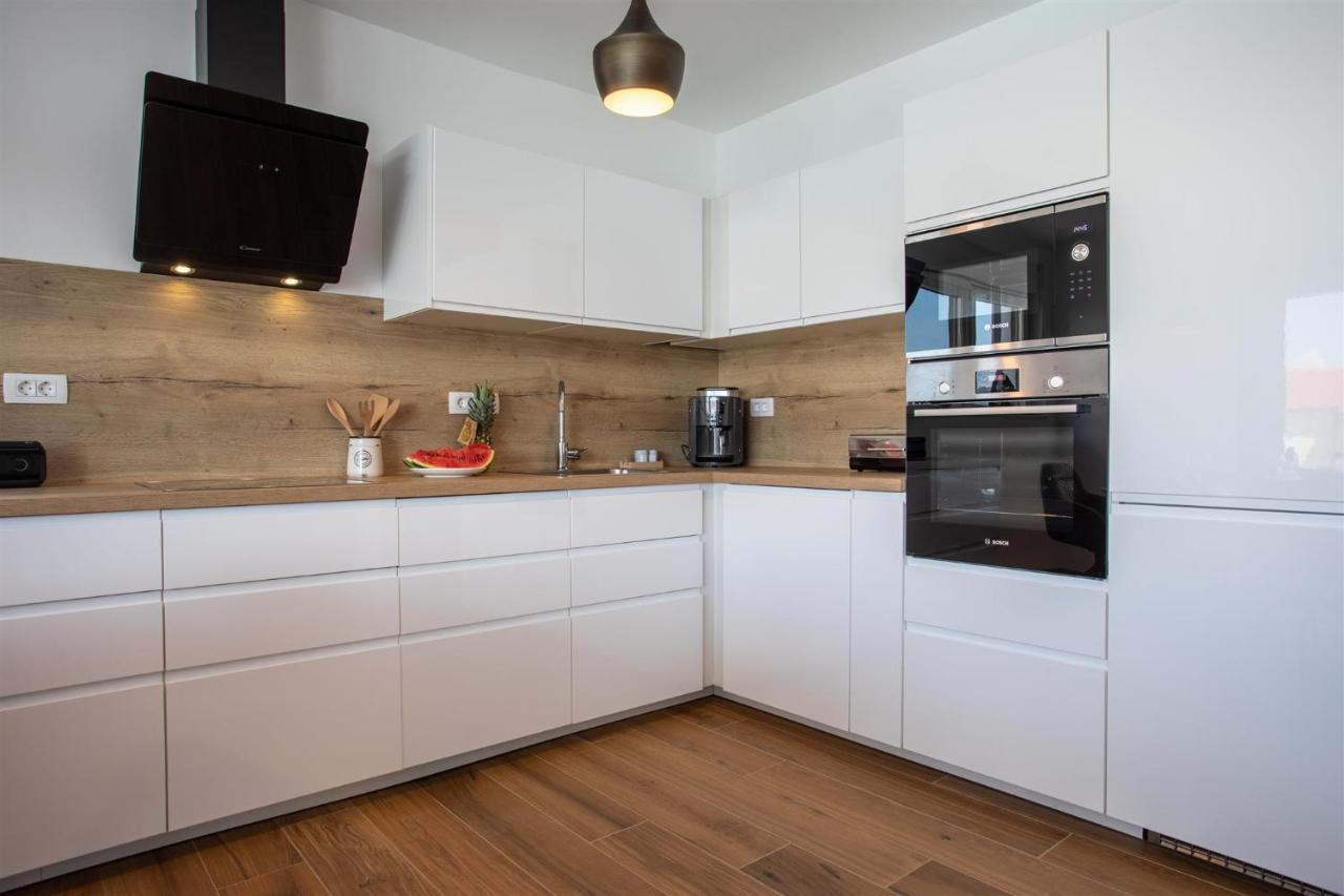Villa Manhattan Dobrinj Ngoại thất bức ảnh