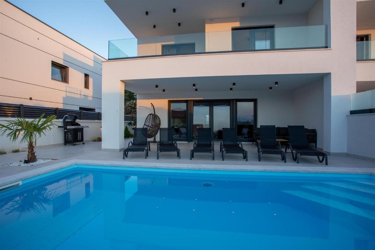 Villa Manhattan Dobrinj Ngoại thất bức ảnh