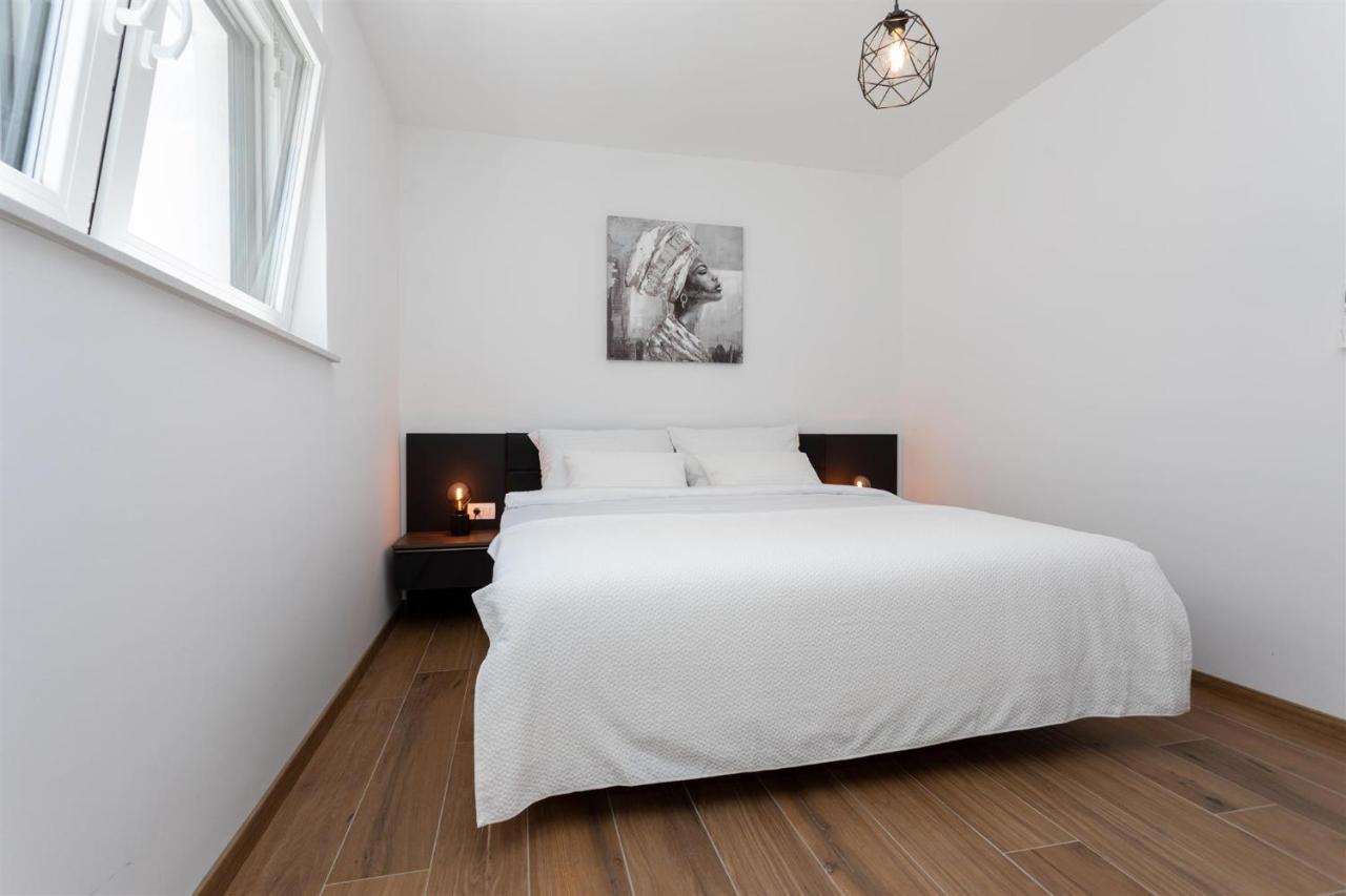 Villa Manhattan Dobrinj Ngoại thất bức ảnh